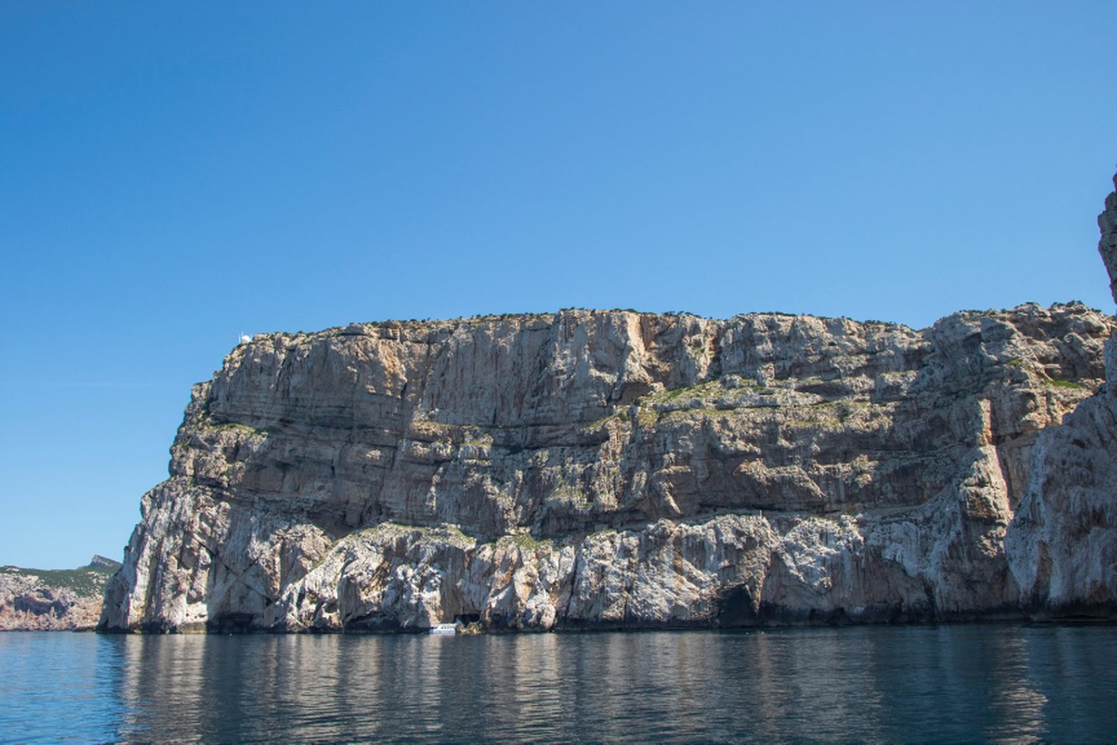 Capo Caccia vista dal mare — Alghero